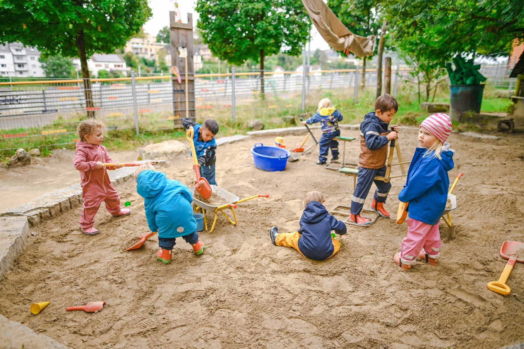 Spielen im Sandkasten